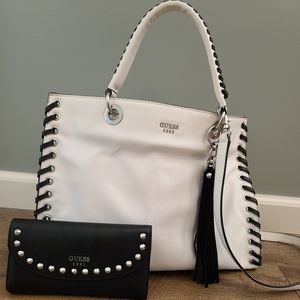 Guess purse with wallet